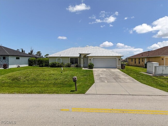 Photo - 1529 SW 15th Pl House