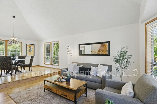 Photo - 10711 NE 31st Ave