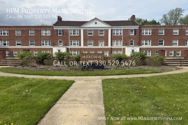 Photo - 20835 Chagrin Blvd Unidad CH-35-9