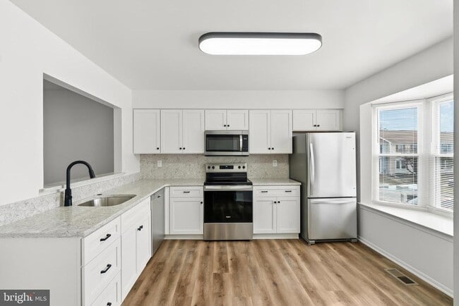 Building Photo - 6096 Majors Ln