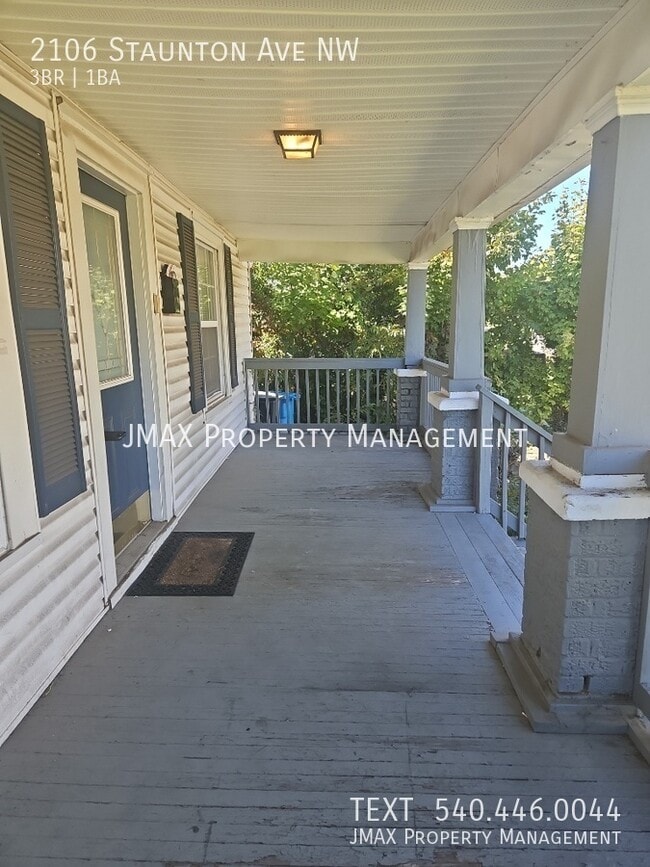 Photo - 2106 Staunton Ave NW