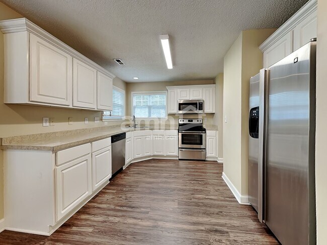 Photo - 401 Tar Heel Ln