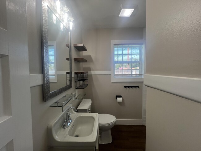 Photo - 2202 28th St