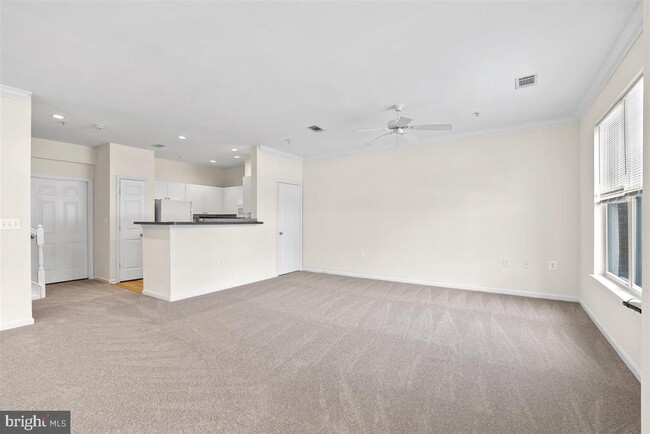 Building Photo - 11375 Aristotle Dr Unit 9-101