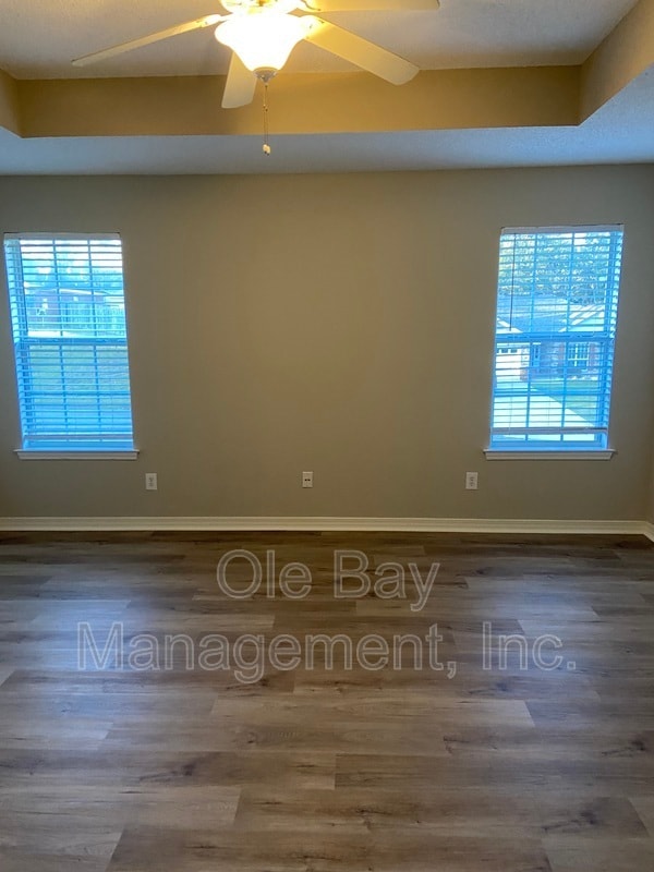 Photo - 2030 Ark Dr E