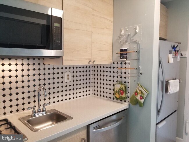 Photo - 1011 Arlington Blvd Unit 1040