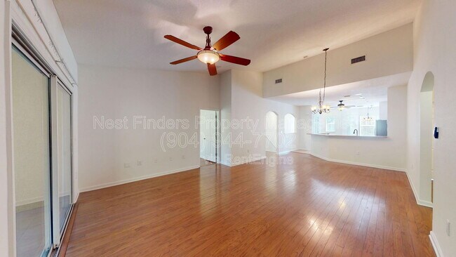 Photo - 5663 Greenland Rd