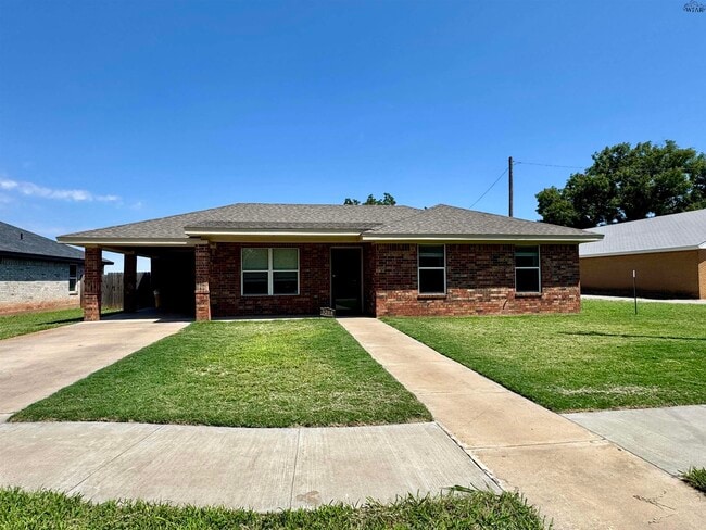 Building Photo - 3208 Northwest Dr Rental