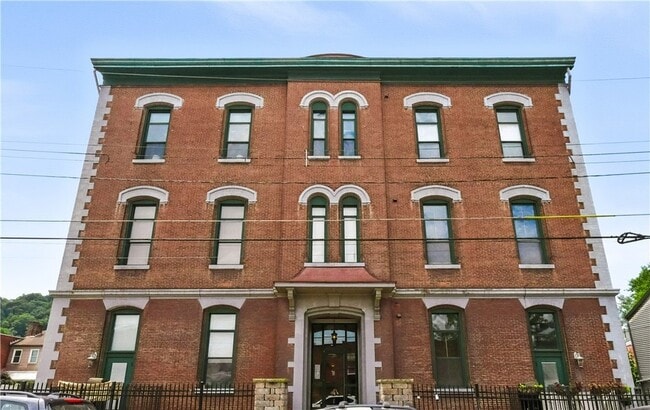 Building Photo - 120 S 15th St Unit 301