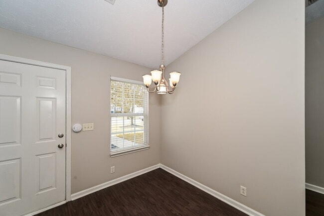 Photo - 1147 Melvin Dr