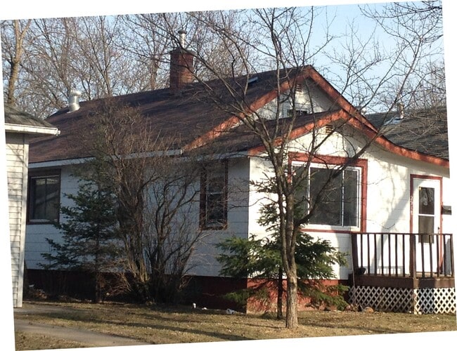 Photo - 2918 2nd Avenue east