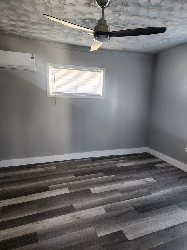 Photo - 2404 E Randolph Ave