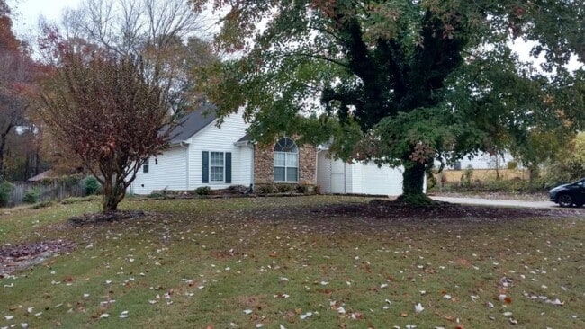 Building Photo - 609 Magnolia Dr