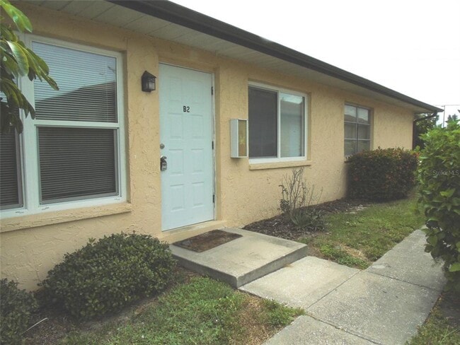 Building Photo - 21150 Gertrude Ave Unit 2