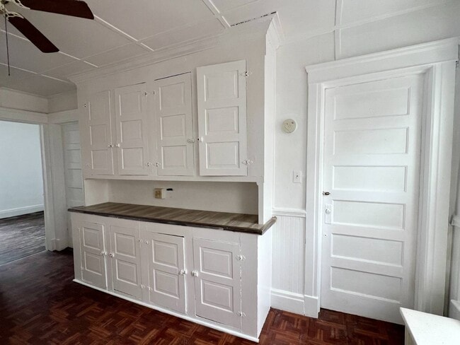 Photo - 163 Market St