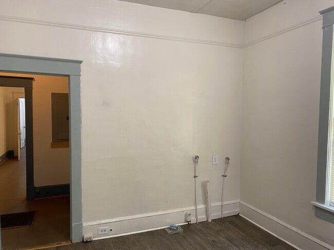 Building Photo - 29 Harvey St Unit A