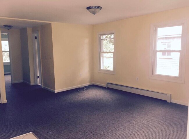 Photo - 30 Spring St Unit Down