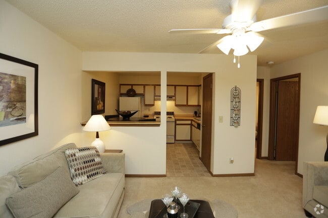 1BR, 1BA - #205 - Deerfield Apartments