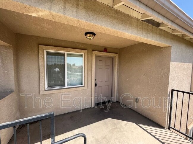 Photo - 2133 W Lark Ave