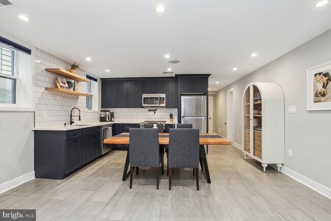 Photo - Free Month! Available Now! Two Bed // Two ... Unidad 1