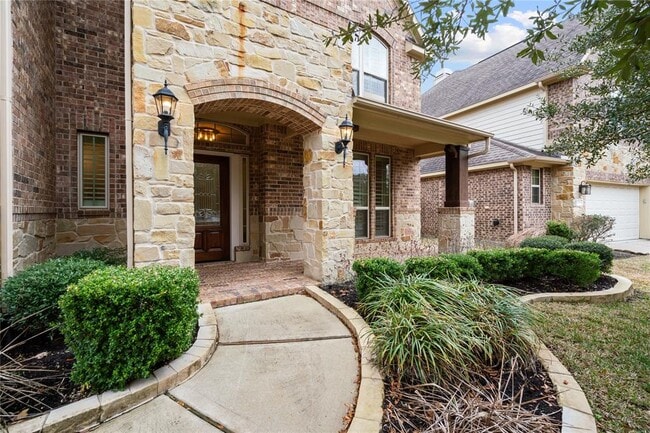 Photo - 142 Hearthshire Cir