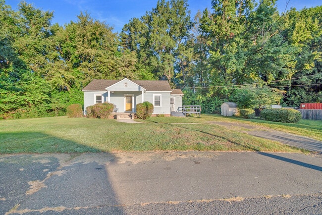 Photo - Charming Charlotte Retreat with Convenience at Every Turn, 2BR/1BA/880 sq ft