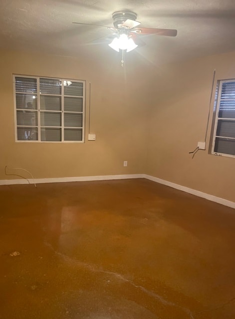 Building Photo - 1613 W McDowell Rd Unit 4
