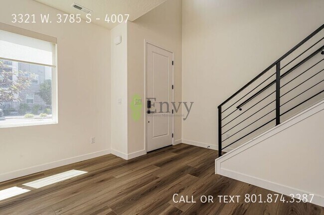 Photo - 3321 W 3785 S