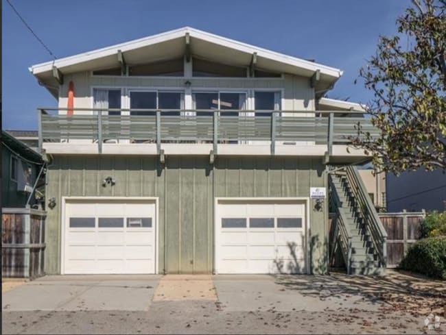 Building Photo - 3 bedroom home in Seacliff - Close to Seac...