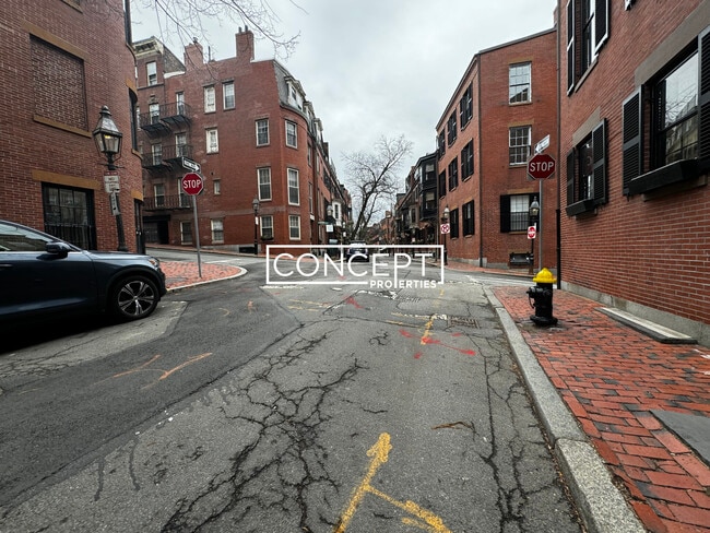 Photo - 62 W Cedar St Unit 1