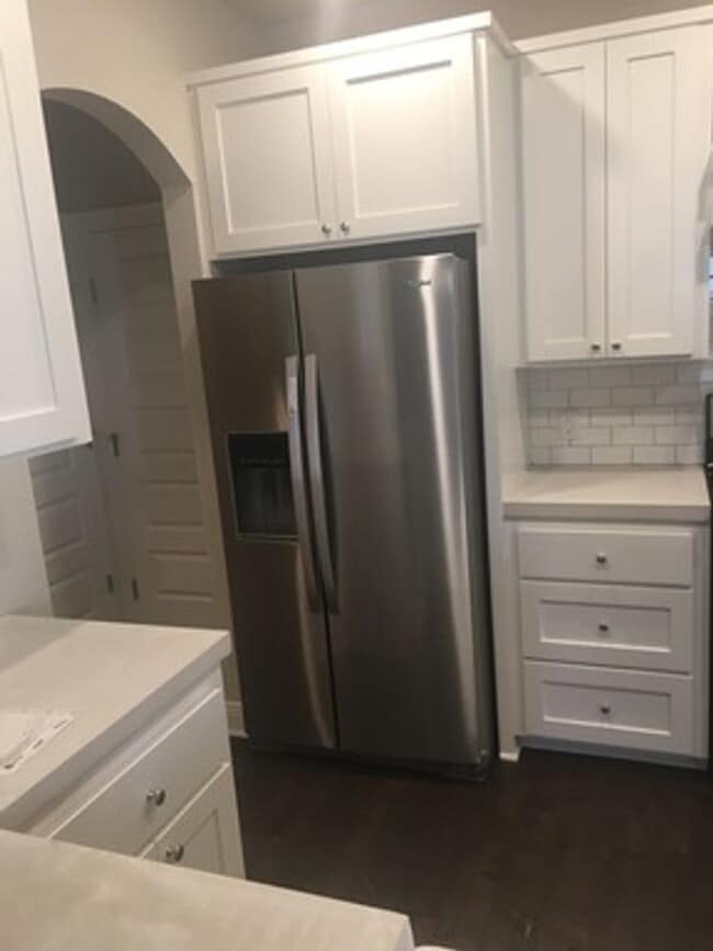 Photo - 203 N Powderhorn Dr