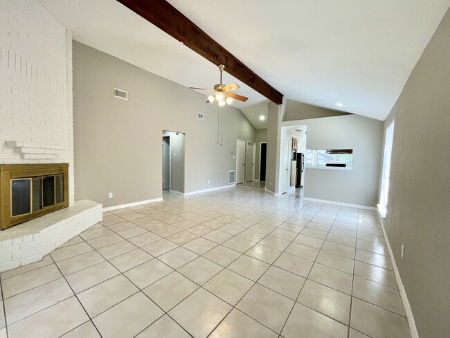 Photo - 7014 Caladero Dr