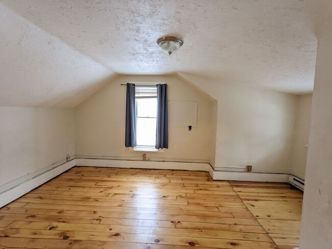 Photo - 720 Hill Ave Unit 2