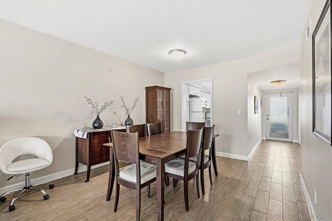 Photo - 2440 SW 22nd Ave Unit 703