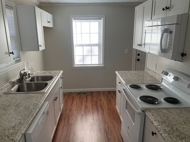 Photo - Total electric 3 bedroom