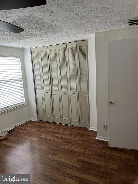 Photo - 153 Villa Knoll Ct