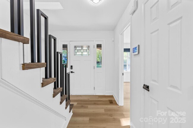 Photo - 7201 Leaves Ln