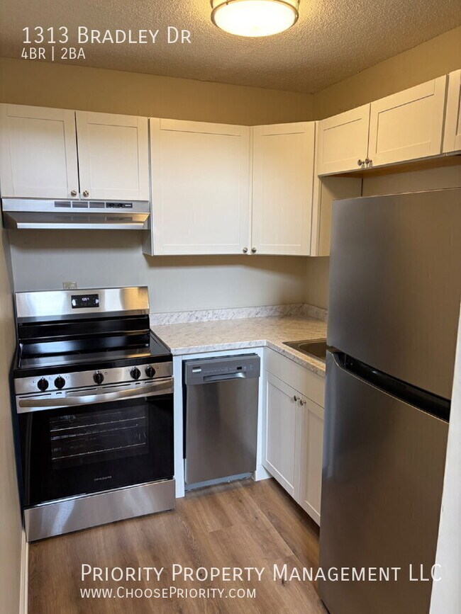 Photo - 1313 Bradley Dr