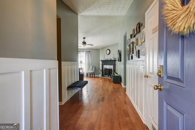 Photo - 20 Bellaire Ln