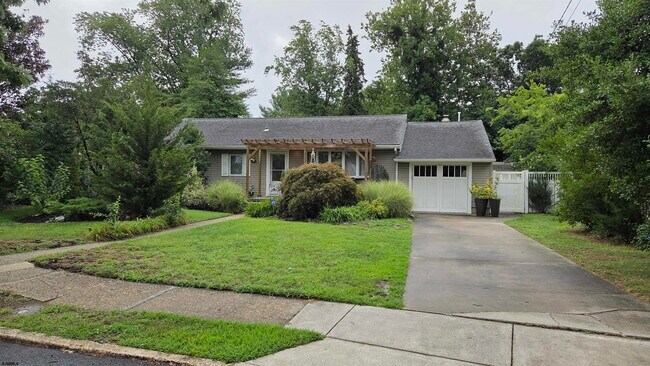 308 Steven Dr