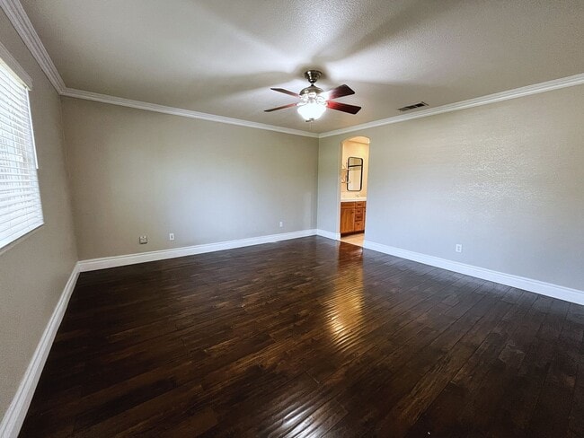 Photo - Charming Northwest Bakersfield Home on Cul-De-Sac w/ Solar