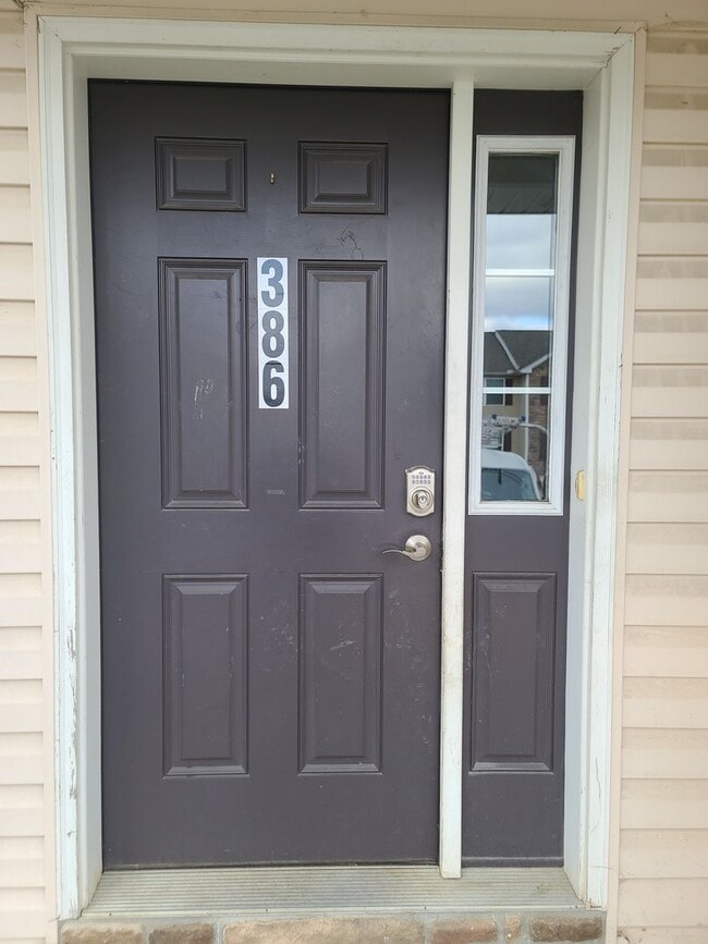 Photo - 3 Bedroom 2 1/2 bath Townhome for Rent in Waynesboro