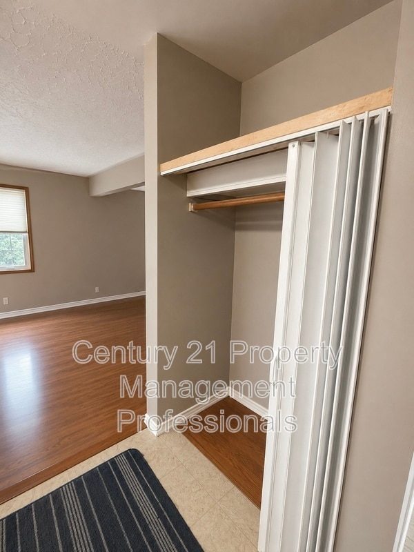 Photo - 9503 Sherridon Dr