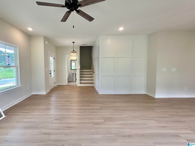 Photo - 1014 Unali Ln