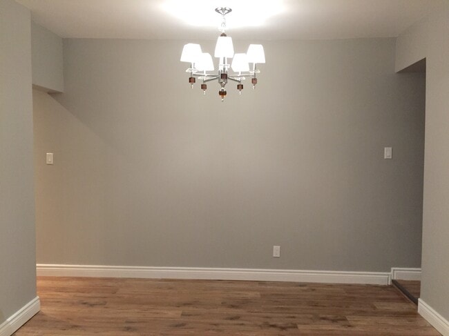 Photo - 2097 Dufferin St