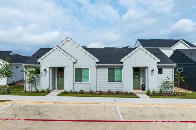 YardHomes® Hero Way