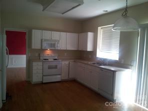 Photo - 6229 Bells Mill Dr