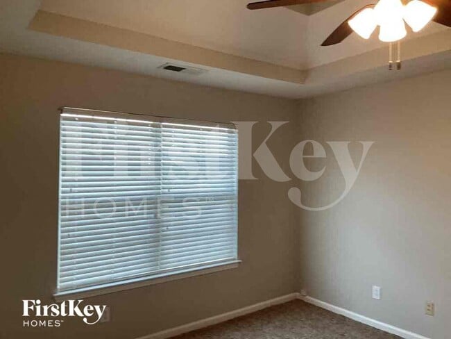 Photo - 2631 S Hills