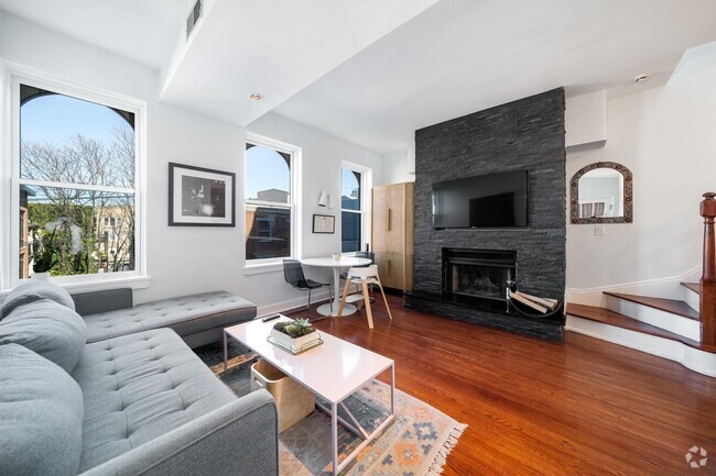 Building Photo - 159 Newark St. Unit 4A Rental