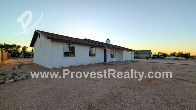 Photo - 10790 Sauk Rd